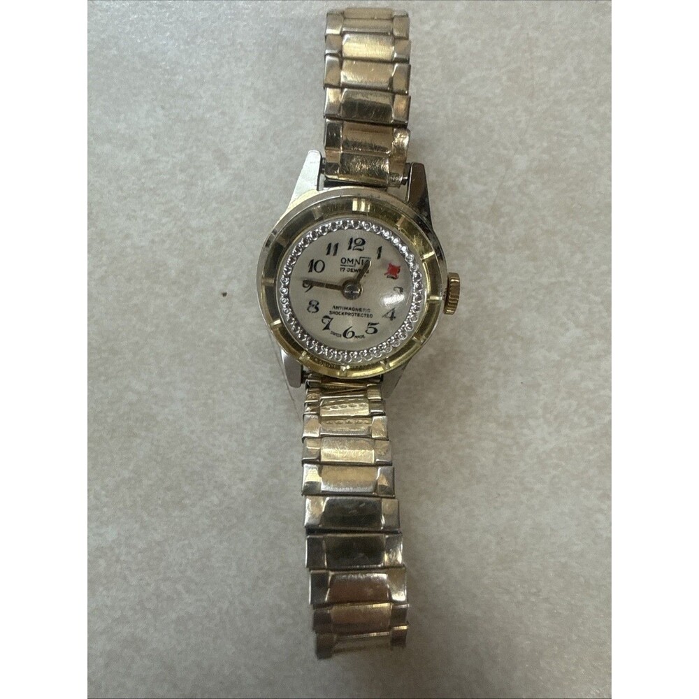 VTG Omnia Women’s 17j manual winding mechanical Swiss Made Needs Battery